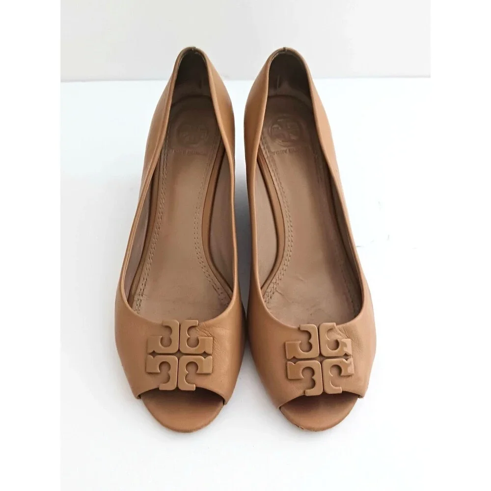 Tory Burch Lowell Peep Toe Wedge Camel Tan Leaher Stacked Wood Heel Dustbag 7.5M